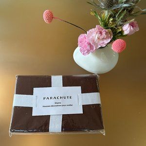 Parachute NWT percale sham set (two shams) in raisin, standard size